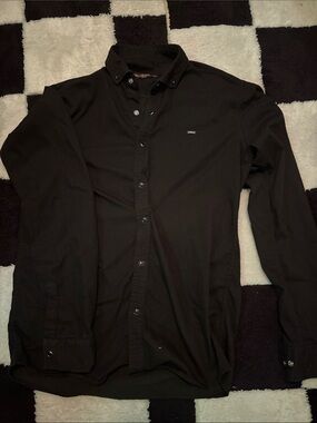 Men's Black Button-Down Casual Shirt